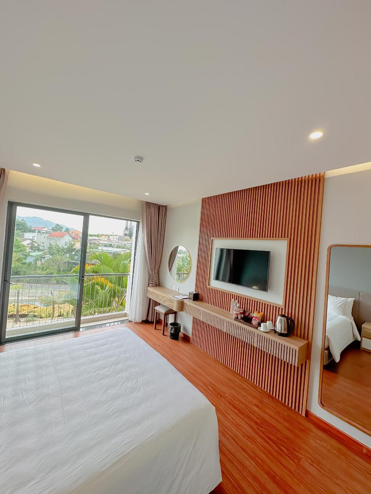 Sunflower Hotel & Resort Бао Лок Екстериор снимка
